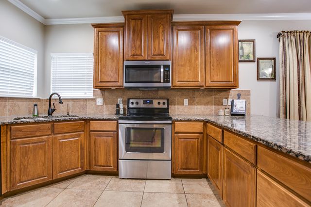 2517 School House Drive, San Angelo, TX 76904