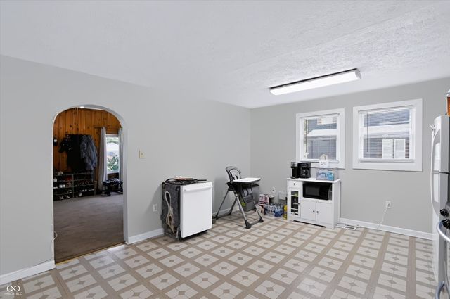 5 E Jefferson Street, Maxwell, IN 46154