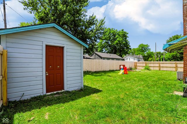 5 E Jefferson Street, Maxwell, IN 46154