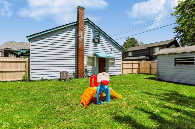 5 E Jefferson Street, Maxwell, IN 46154