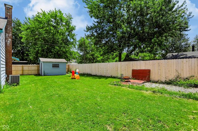 5 E Jefferson Street, Maxwell, IN 46154