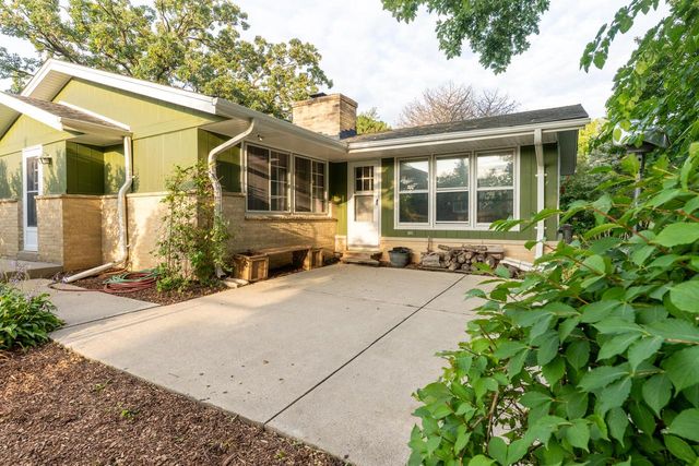 12455 W Center STREET, Brookfield, WI 53005