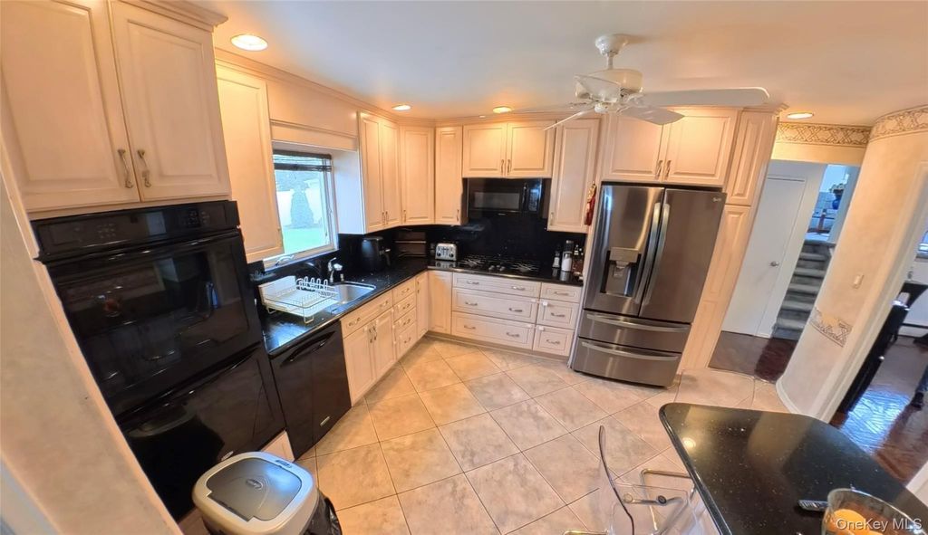 3437 Bertha Drive, Baldwin, NY 11510 — photo 4