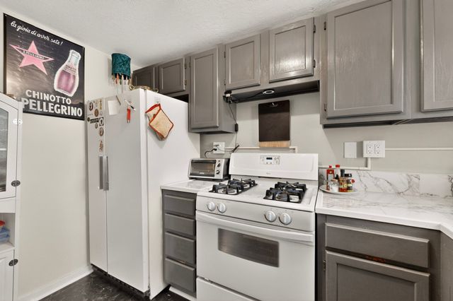 136 E Santa Fe Avenue, Santa Fe, NM 87505