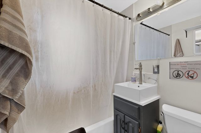 136 E Santa Fe Avenue, Santa Fe, NM 87505