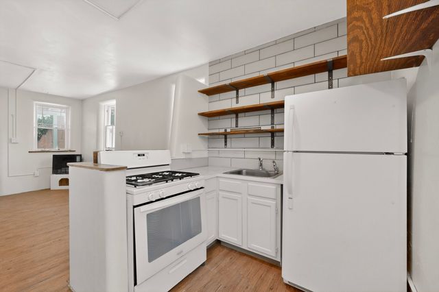 136 E Santa Fe Avenue, Santa Fe, NM 87505