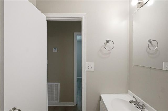 18 Westgate Park Drive, Newnan, GA 30263
