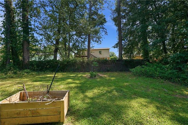 18 Westgate Park Drive, Newnan, GA 30263