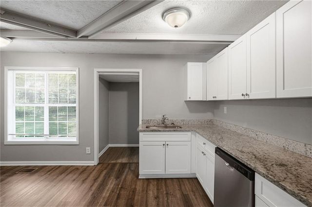 18 Westgate Park Drive, Newnan, GA 30263