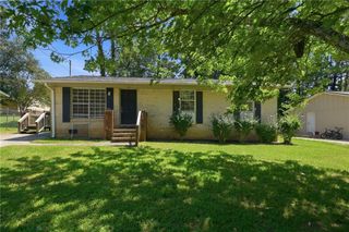 18 Westgate Park Drive, Newnan, GA 30263