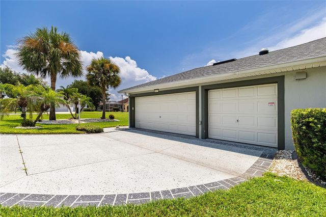 5121 AURORA DRIVE, Leesburg, FL 34748