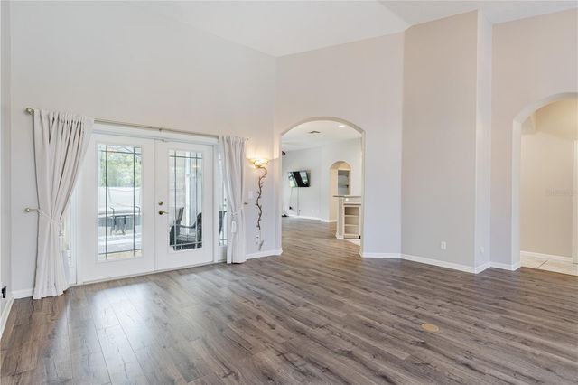 5121 AURORA DRIVE, Leesburg, FL 34748
