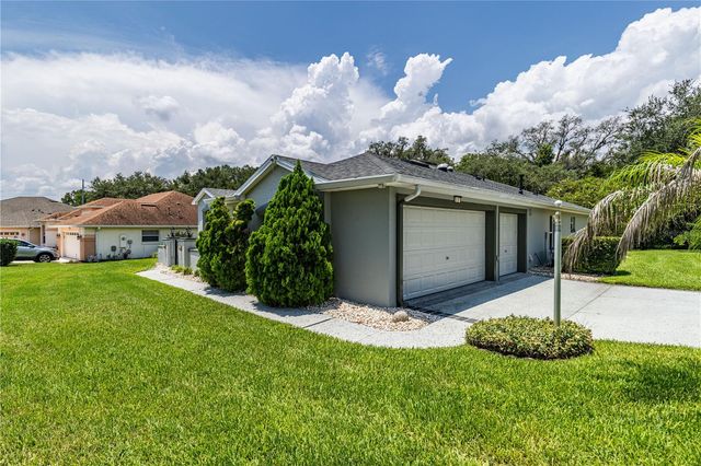 5121 AURORA DRIVE, Leesburg, FL 34748