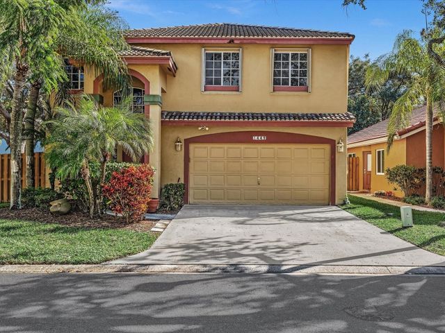 1449 Banyan Circle, Pompano Beach, FL 33069