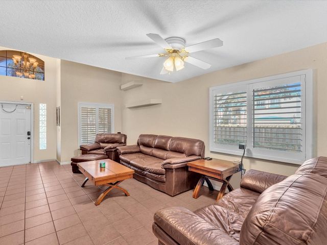 1449 Banyan Circle, Pompano Beach, FL 33069