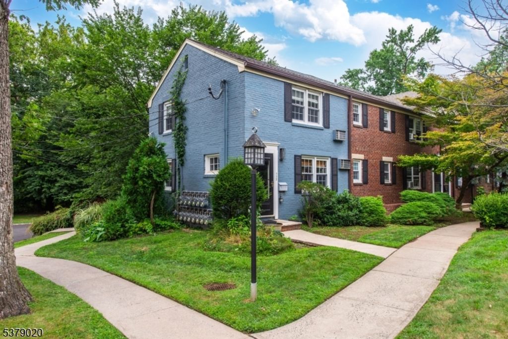 110 Lincoln Park 110, Cranford Twp., NJ 07016