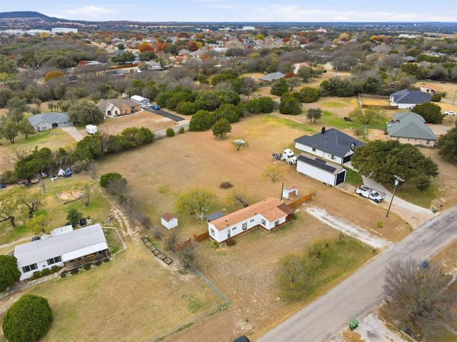 4104 Goliad Drive, Granbury, TX 76048