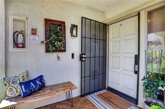 27871 Esporlas 27, Mission Viejo, CA 92692