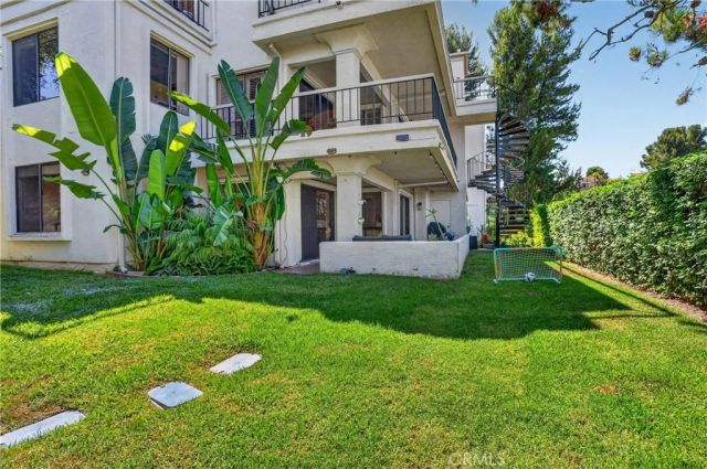 27871 Esporlas 27, Mission Viejo, CA 92692