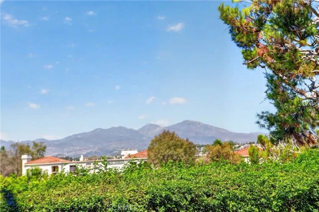 27871 Esporlas 27, Mission Viejo, CA 92692