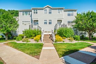 406 Watercourse Row 406, Rocky Hill, CT 06067