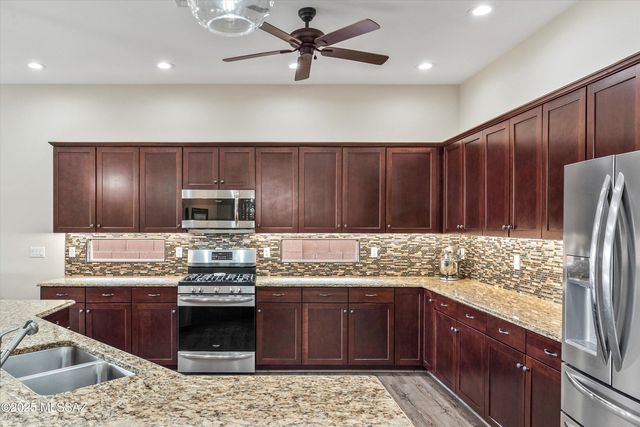 12698 N Gentle Rain Drive, Marana, AZ 85658