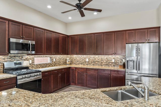 12698 N Gentle Rain Drive, Marana, AZ 85658