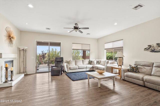 12698 N Gentle Rain Drive, Marana, AZ 85658