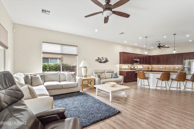 12698 N Gentle Rain Drive, Marana, AZ 85658