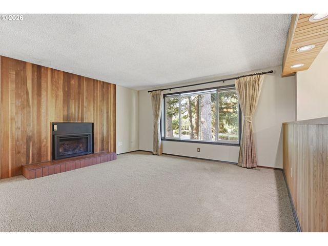 2018 Se BEAVER CREEK Ln, Troutdale, OR 97060