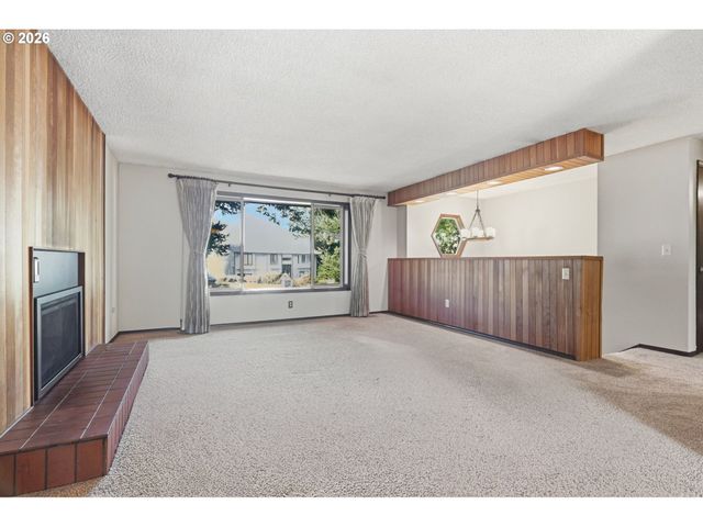 2018 Se BEAVER CREEK Ln, Troutdale, OR 97060