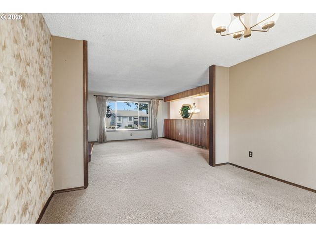 2018 Se BEAVER CREEK Ln, Troutdale, OR 97060