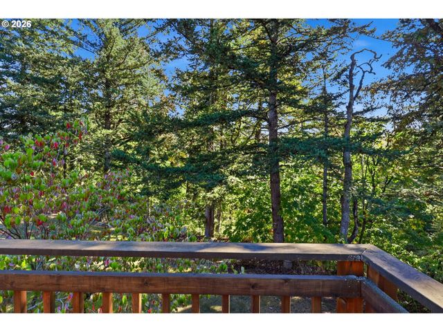 2018 Se BEAVER CREEK Ln, Troutdale, OR 97060