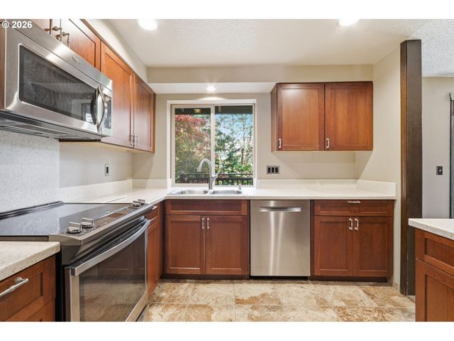 2018 Se BEAVER CREEK Ln, Troutdale, OR 97060
