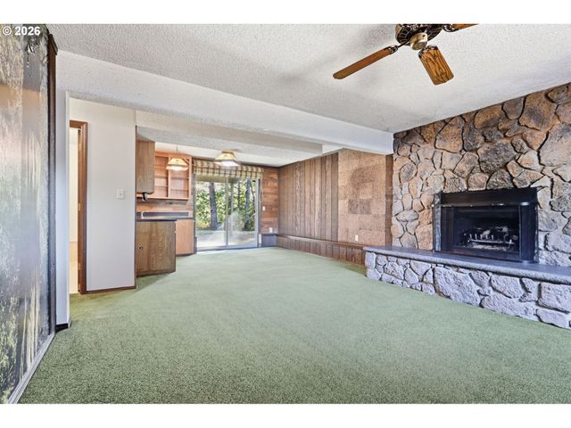 2018 Se BEAVER CREEK Ln, Troutdale, OR 97060