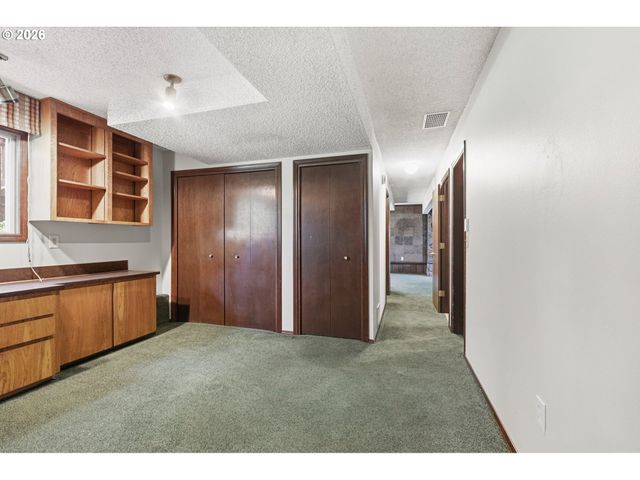 2018 Se BEAVER CREEK Ln, Troutdale, OR 97060
