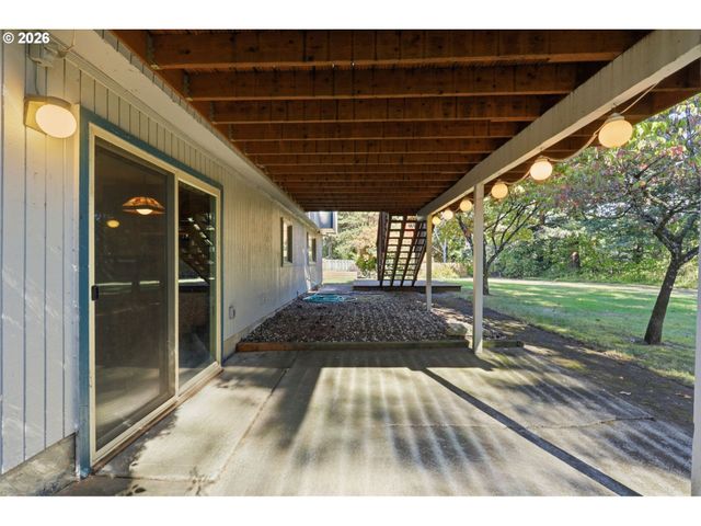 2018 Se BEAVER CREEK Ln, Troutdale, OR 97060