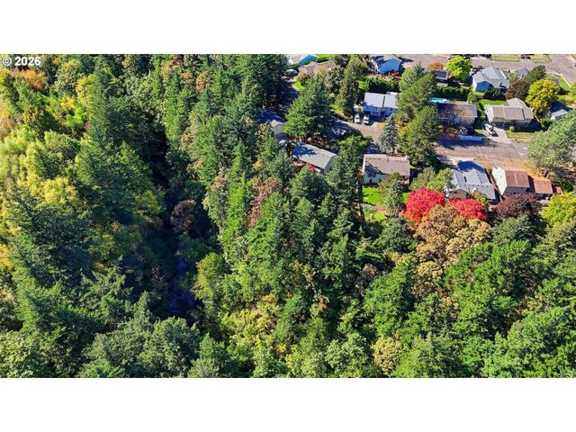 2018 Se BEAVER CREEK Ln, Troutdale, OR 97060