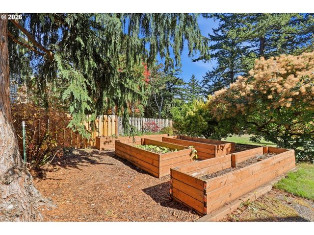 2018 Se BEAVER CREEK Ln, Troutdale, OR 97060