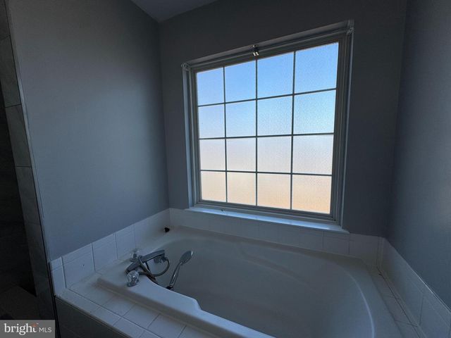 21737 TOTTENHAM HALE CT, Sterling, VA 20166