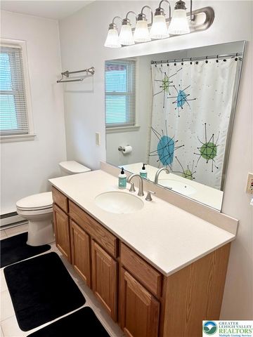 3865 ROSEWOOD Lane, Whitehall Twp, PA 18052