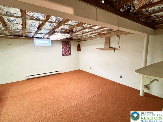 3865 ROSEWOOD Lane, Whitehall Twp, PA 18052