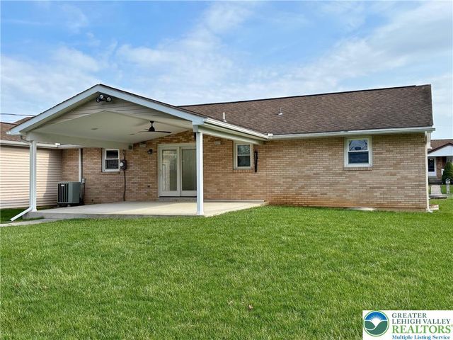 3865 ROSEWOOD Lane, Whitehall Twp, PA 18052