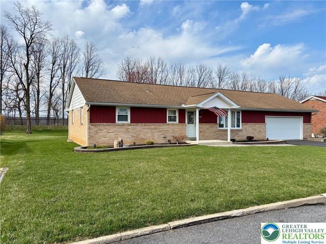 3865 ROSEWOOD Lane, Whitehall Twp, PA 18052