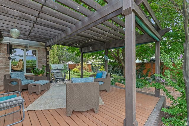 2515 W JORDAN CT, Taylorsville, UT 84129