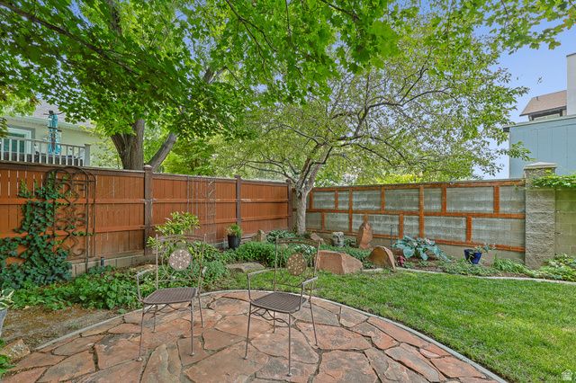 2515 W JORDAN CT, Taylorsville, UT 84129