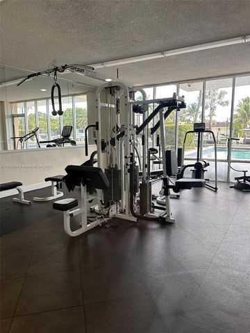 2350 NE 135th St 1406, North Miami, FL 33181