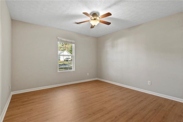 1245 Hillcrest Glenn Circle, Sugar Hill, GA 30518