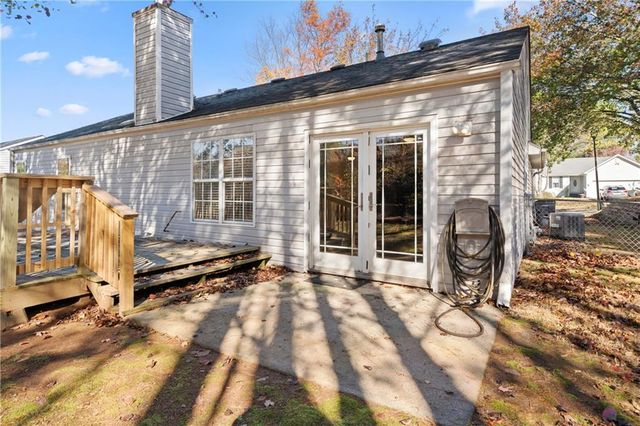 1245 Hillcrest Glenn Circle, Sugar Hill, GA 30518