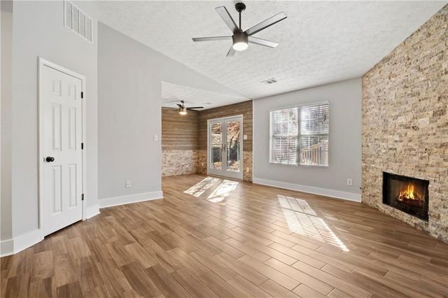 1245 Hillcrest Glenn Circle, Sugar Hill, GA 30518